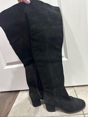Black Over-the-Knee Suede Block Heel Boots
